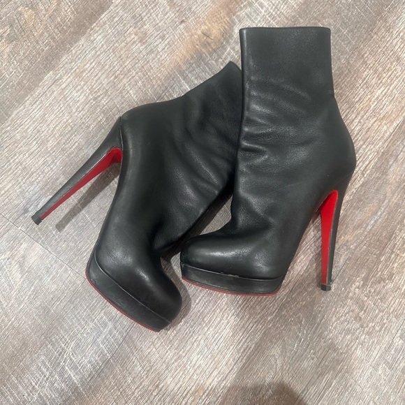 Christian Louboutin boots 35.5